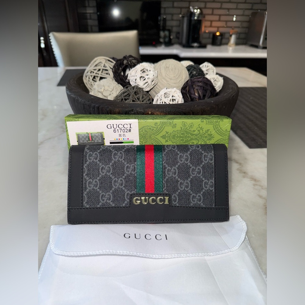 Gucci wallet